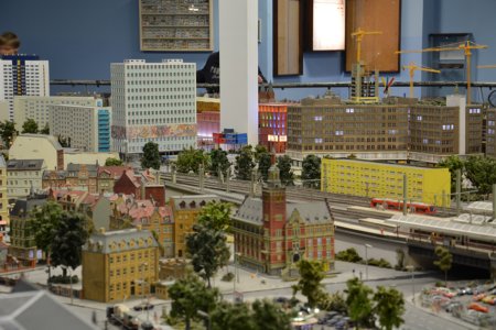 Loxx am Alex - Miniatur Welten Berlin