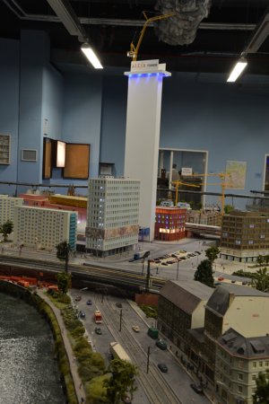 Loxx am Alex - Miniatur Welten Berlin