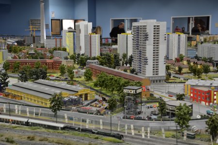 Loxx am Alex - Miniatur Welten Berlin