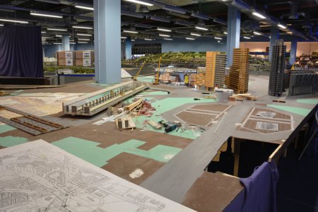 Loxx am Alex - Miniatur Welten Berlin