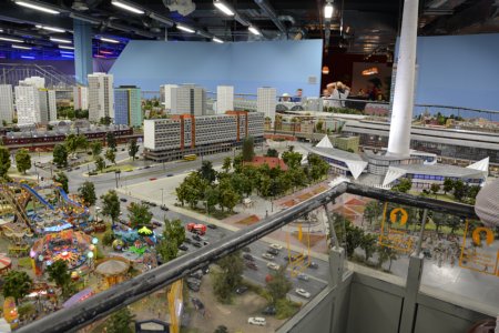 Loxx am Alex - Miniatur Welten Berlin