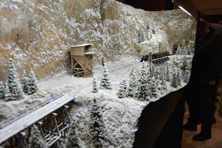 First Snow on the High Line, H0n3