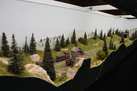 Top of the Hill, H0n3