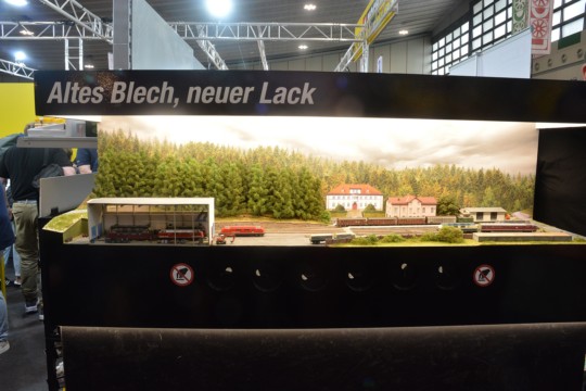 Altes Blech, neuer Lack, N
