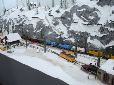 Alpenbahn im Winter