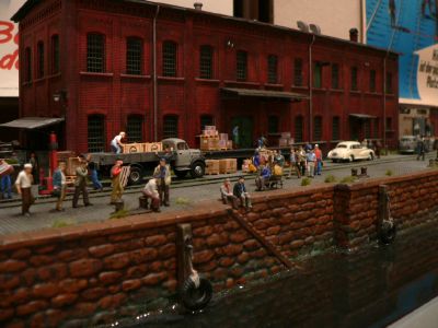 Diorama - G�terumschlag am Hafen