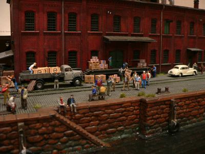 Diorama - G�terumschlag am Hafen