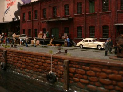 Diorama - G�terumschlag am Hafen