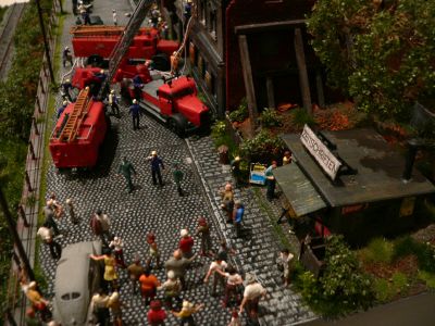 Diorama - H�userzeile mit Feuerwehreinsatz
