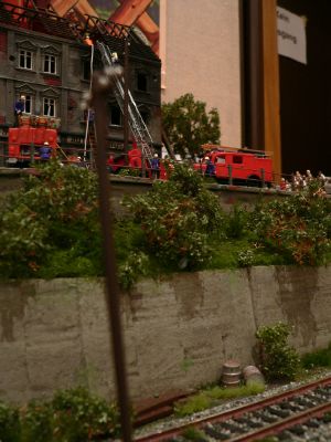 Diorama - Huserzeile mit Feuerwehreinsatz